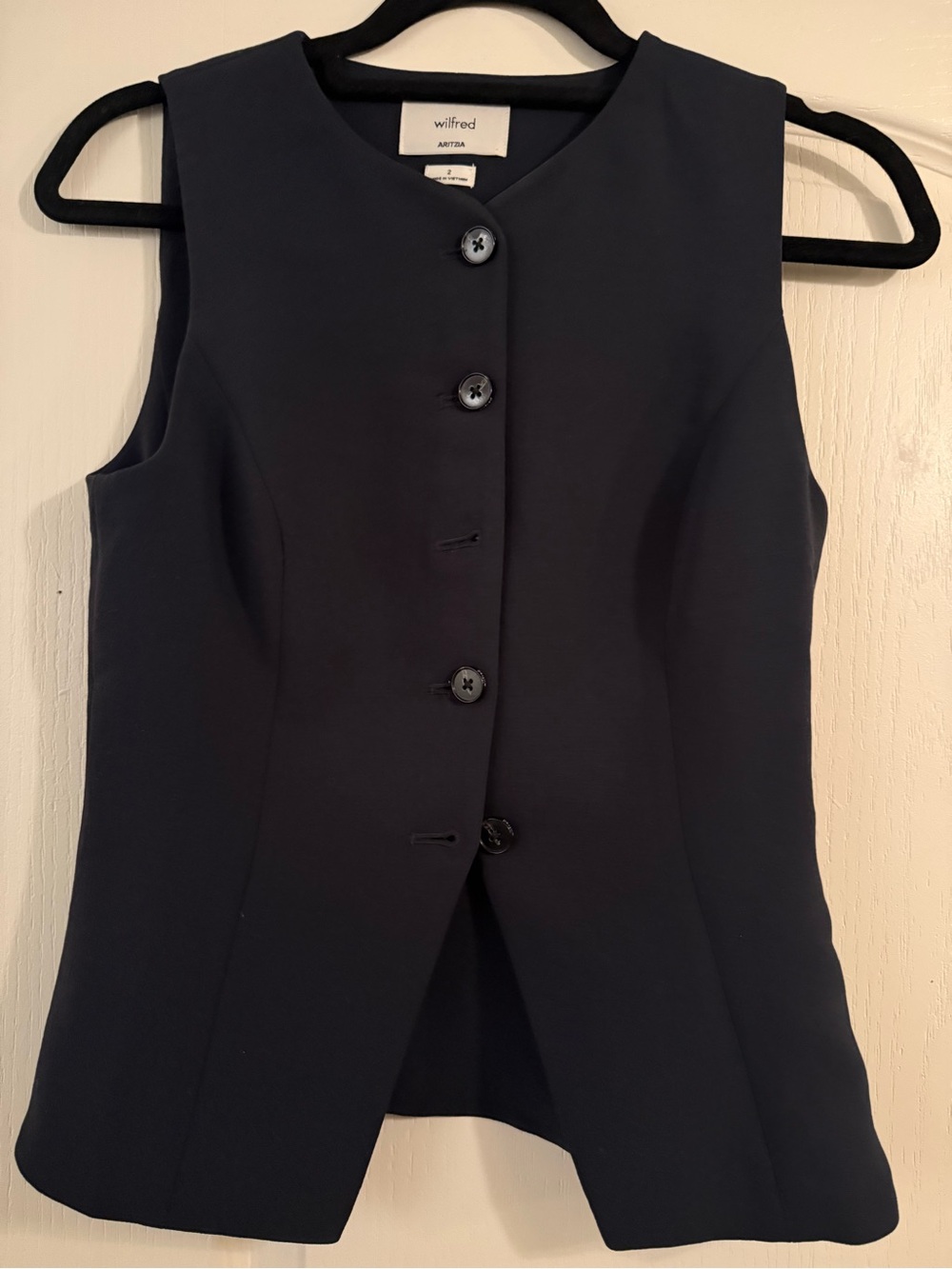 Aritzia Wilfred Regal vest Navy Sleeveless Button-Front Shell Top